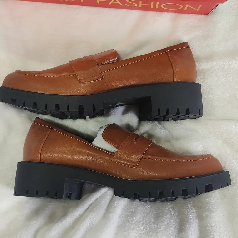 Beast Fashion Round Toe Loafers sz 9 - Picture 4 of 6